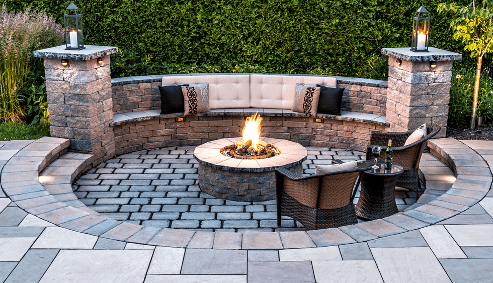 valencia fire pit with sitting wall
